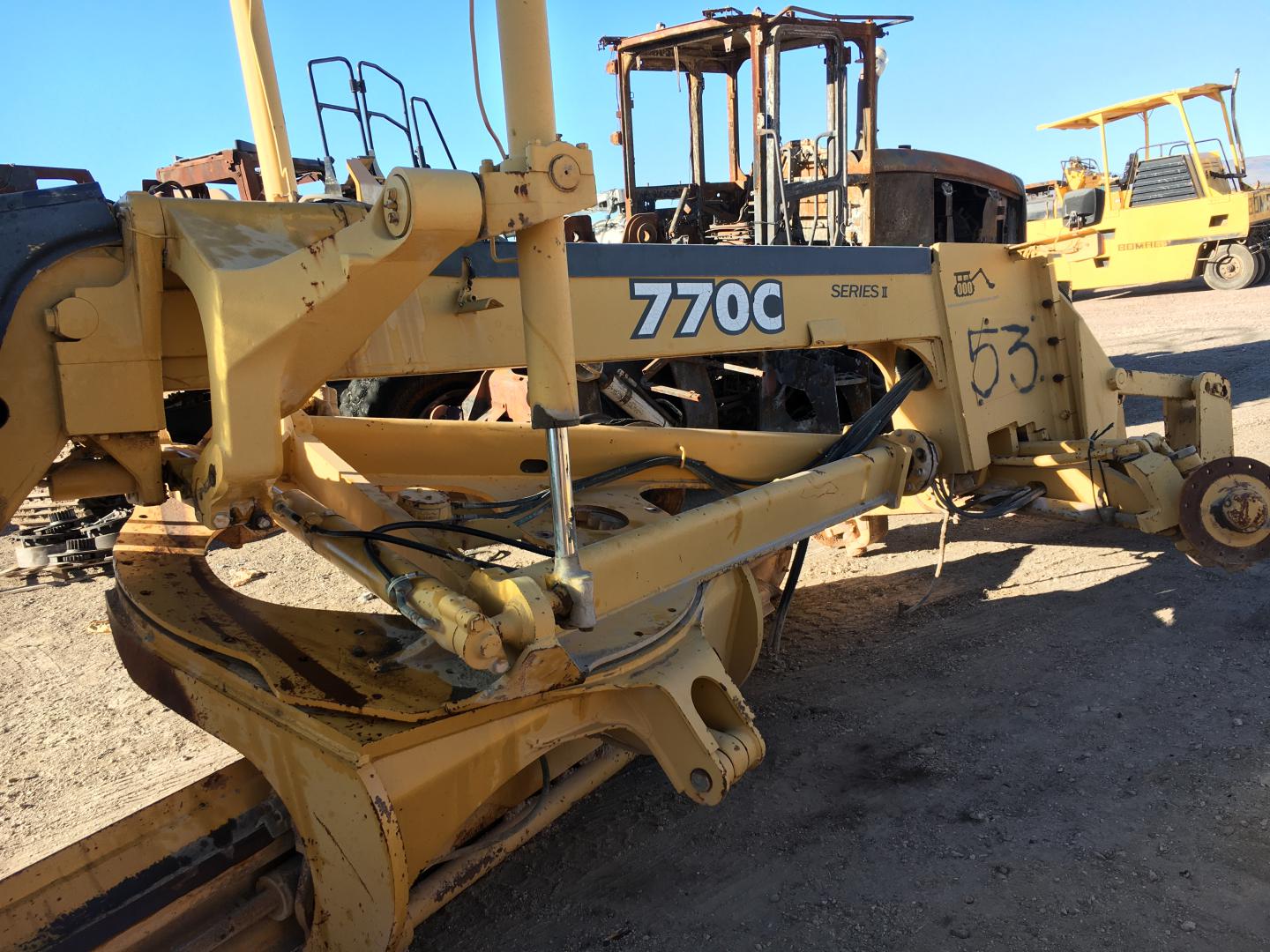 ./imagenes/INVOICE/2019/16407/MOTOCONFORMADORA JOHN DEERE_770C (15).JPG